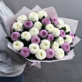 Букет из 31 хризантемы Момоко микс в Наро-Фоминске