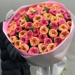 Букет "Лав ю" из 51 пионовидной розы Риджентс парк (60 см) в Наро-Фоминске