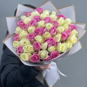 Букет из 51 розы микс  (40 см) в Наро-Фоминске