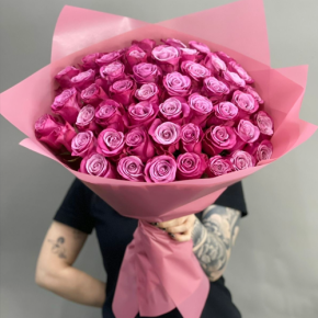 Букет из 51 розы Космик (60 см) в Наро-Фоминске