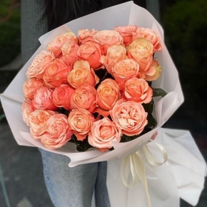 Букет из 23 пионовидных роз Эквадор сорта Кахала (60см) в Наро-Фоминске