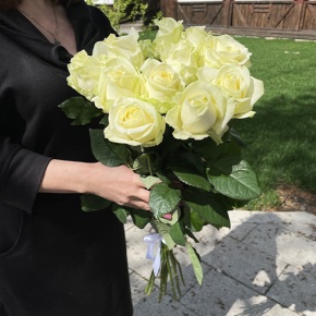 Букет из 11 белых роз (70 см) в Наро-Фоминске