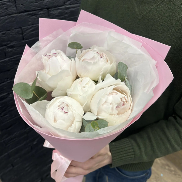 Букет из 5 пионов Одиле "Пломбир" в Наро-Фоминске
