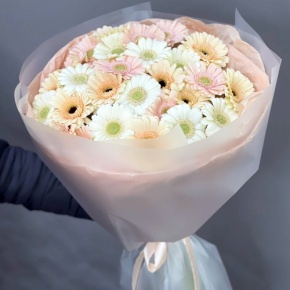 Букет "Гера" из 25 гербер в Наро-Фоминске