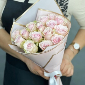 Букет из 15 пудровых роз Кения (40 см) в Наро-Фоминске