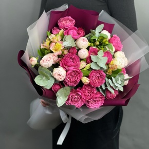 Букет "Мисс Диор" из кустовых пионовидных роз Джульетта, Мэнсфилд парк и альстромерий в Наро-Фоминске