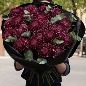 Букет из 21 винной хризантемы Бигоуди в Наро-Фоминске