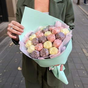 Букет 25 шоколадных пионов в Наро-Фоминске