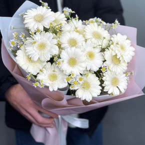 Нежный букет из гербер и ромашек в Наро-Фоминске