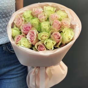 Букет из 21 нежной розы (40 см) в Наро-Фоминске