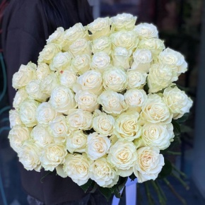 Букет из 51 розы Эквадор Мондиаль под ленту (80 см) в Наро-Фоминске