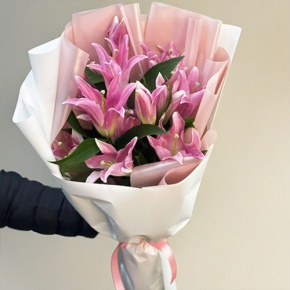 Монобукет из 9 ароматных розовых лилий в Наро-Фоминске