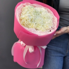 Букет "Гламур" из гортензии и диантусов в Наро-Фоминске