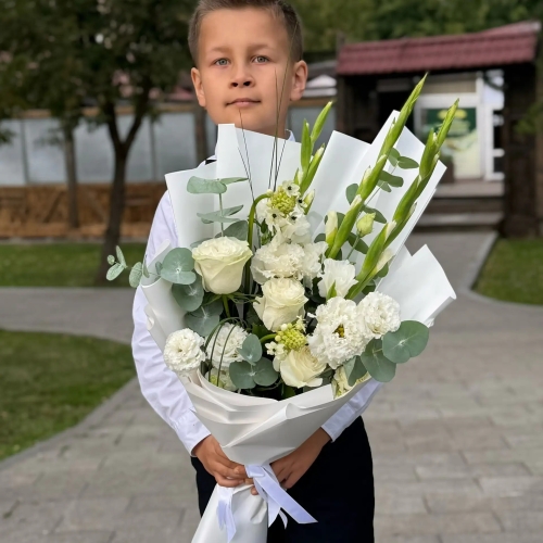 Букет на 1 сентября с гладиолусами, розами, эустомой и орнитогалумом в Наро-Фоминске