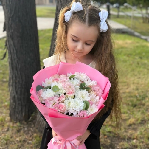 Букет из хризантем, эустом и роз в Наро-Фоминске